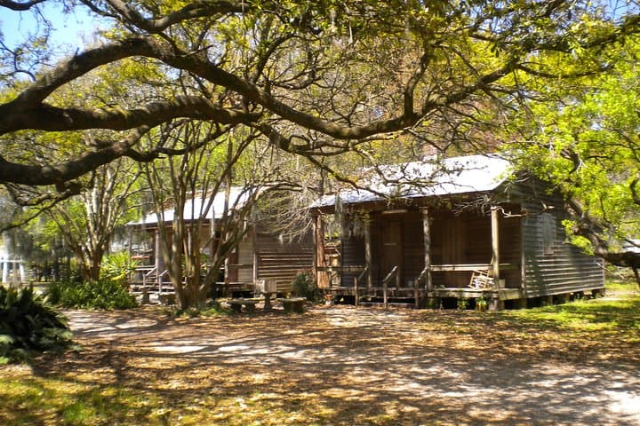 Destrehan Plantation Tour Near New Orleans — Historic Mississippi River Plantation Visit photo 5