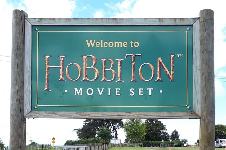 Hobbiton & Tauranga Highlights: Full-Day Shore Excursion with Transport