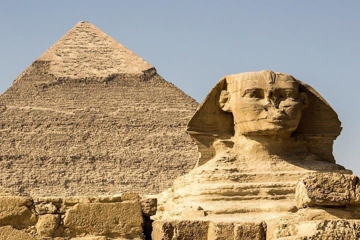 7-Day Egypt & Dubai: Pyramids, Cairo Treasures and Dubai Desert Safari