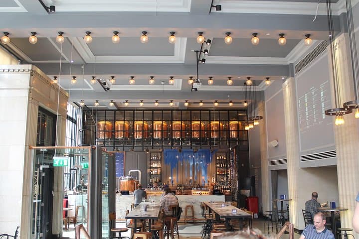 Glasgow Pub & History Walking Tour with Beer Tastings | ScotBeer Tours photo 4