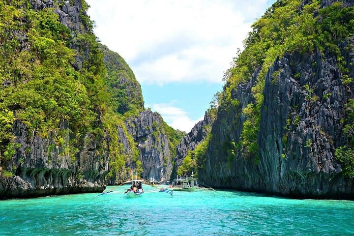 Off-the-Beaten-Path Private Island Hopping in El Nido — Sibaltan & Linapacan photo 2