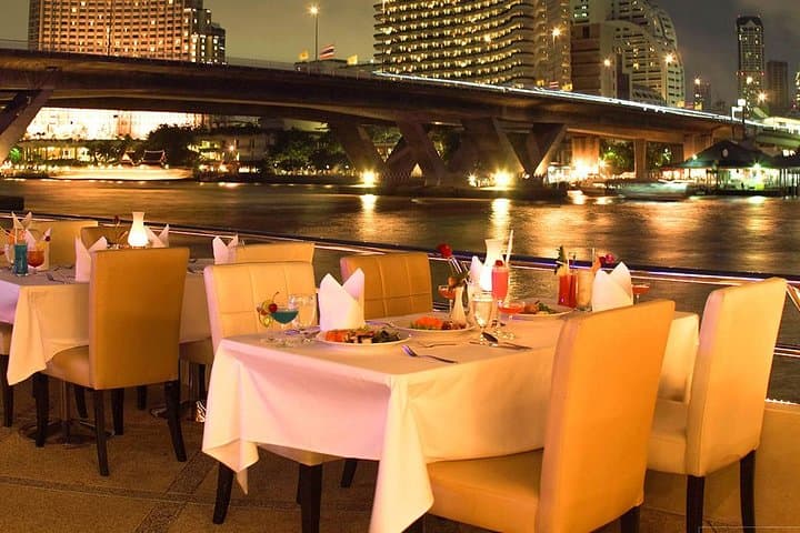 Chaophraya Princess Dinner Cruise Bangkok — Evening Buffet & Live Music on the Chao Phraya photo 4