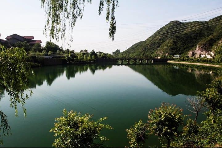 Day Trip from Beijing: Longqing Gorge and Guyaju Caves Private Excursion photo 5