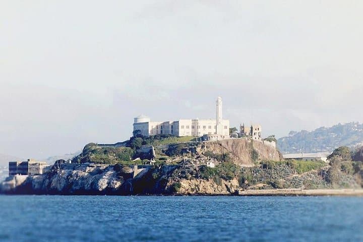 Muir Woods to Alcatraz: Full-Day Sausalito, Aquarium & Night Tour of The Rock photo 1