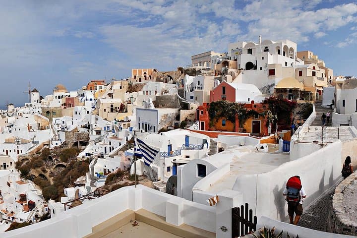 Half-Day Private Santorini Sightseeing Tour — Oia, Fira & Wine Tasting photo 4