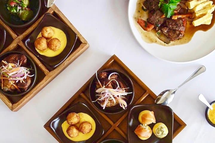 Lima Evening Gourmet Food Tour: Pisco, Huaca Pucllana & Barranco Stroll photo 1