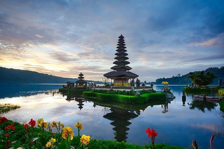 Discover Bali in 2 Days: Private Ubud Temples, Rice Terraces & Waterfalls