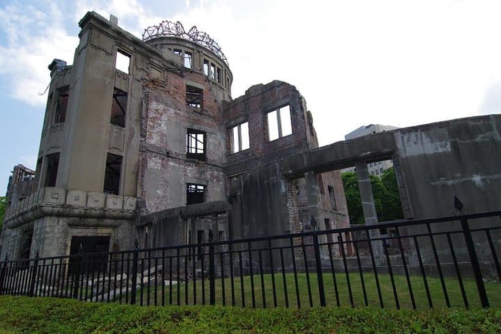 Private Hiroshima Full-Day Tour to Peace Memorial Park & Miyajima photo 2