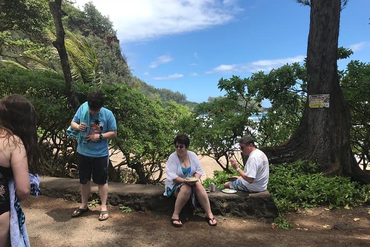 Private Maui Escalade Tour: Custom Full-Day Island Experience photo 3