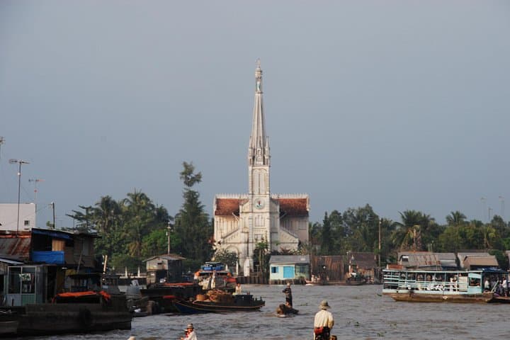 Mekong Delta Cycling to Cai Be: Full-Day Floating Market, Orchards & Local Lunch photo 4