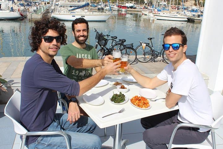 Palma de Mallorca 3-Hour Highlights & Tapas Bike Tour — Cathedral, Almudaina & Local Bites photo 4