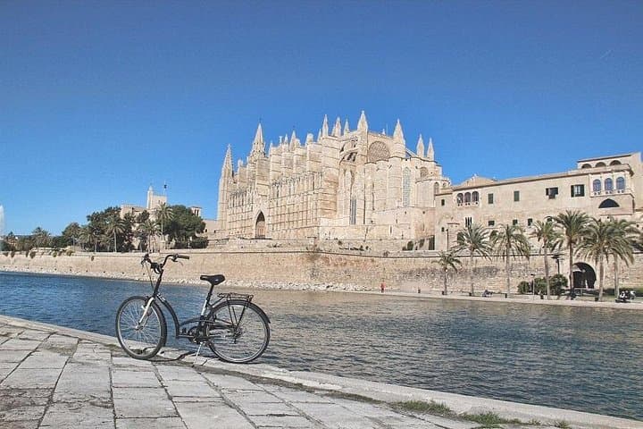 Palma de Mallorca Shore Excursion Bike Tour Through La Seu and the Old City photo 3