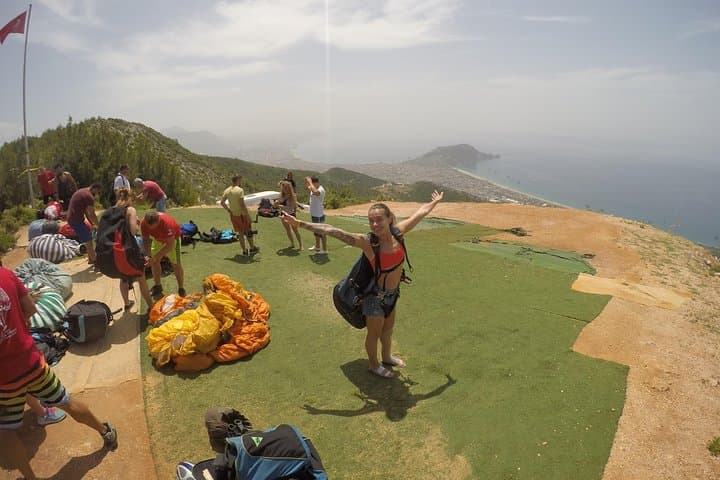 Tandem Paragliding Over Alanya: Flight From the Taurus to Cleopatra Beach photo 5