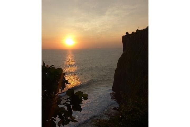 Sunset at Uluwatu: South Bali Temple Tour & Kecak Dance Experience photo 2