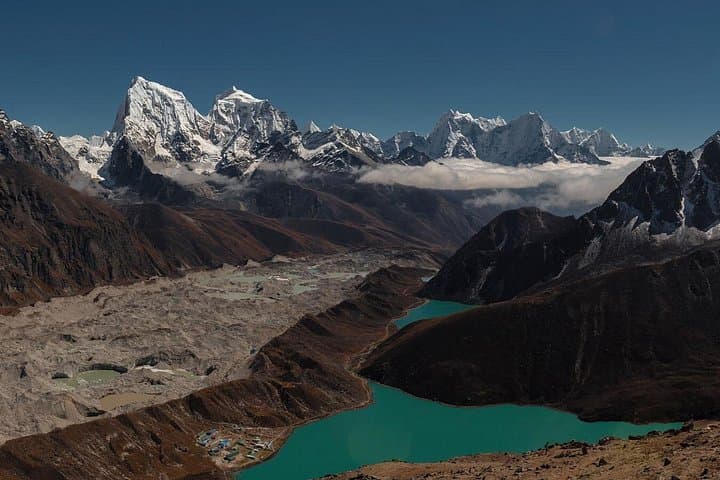 Gokyo Lakes Trek: Gokyo Ri Views, Ngozumpa Glacier & Everest Perspectives photo 1