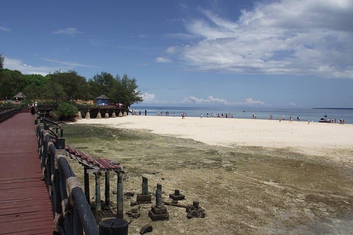 Three-Day Zanzibar: Stone Town, Jozani & Blue Safari — Top 6 Tours in 72 Hours photo 1