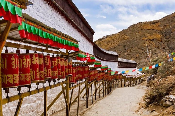 From Lhasa to Everest Base Camp: 8-Day Cultural and High-Altitude Trek photo 6