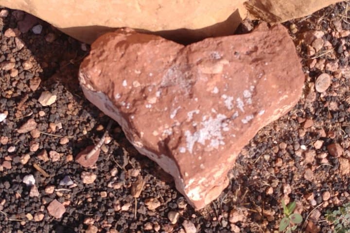 Sedona Medicine Wheel Private 4-Hour Vortex Journey — Ceremony, Culture & Practical Guide photo 5