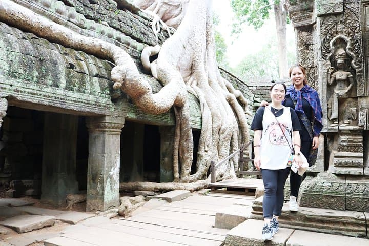 Full-Day Angkor Park Tuk-Tuk Tour with Sunset at Bakheng photo 3