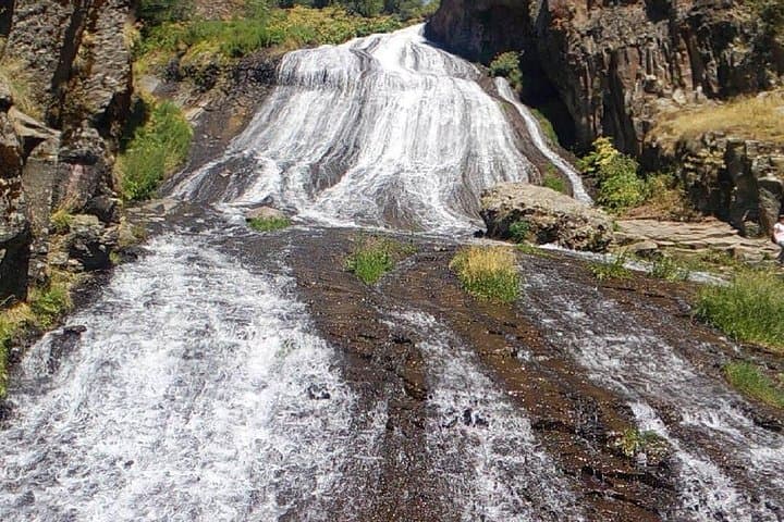 Jermuk Waterfall, Noravank & Khor Virap Day Tour with Wine Tasting from Yerevan