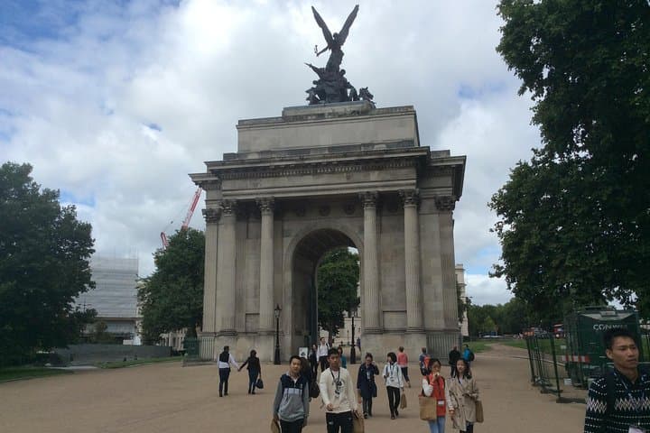Walking London's War Memorials: Private 3-Hour Historical Tour photo 5