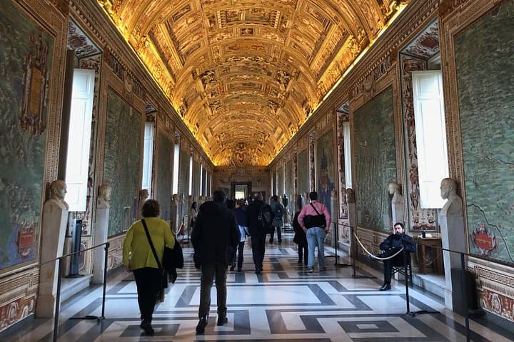 VIP Rome Private Tour — Colosseum, Vatican Museums & Historic Centre (3–10 hr) photo 3