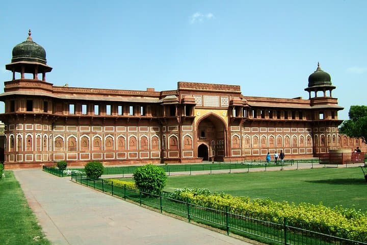 Taj Mahal & Agra Fort Day Trip from Delhi — Sunrise to Mughal Marvels photo 3
