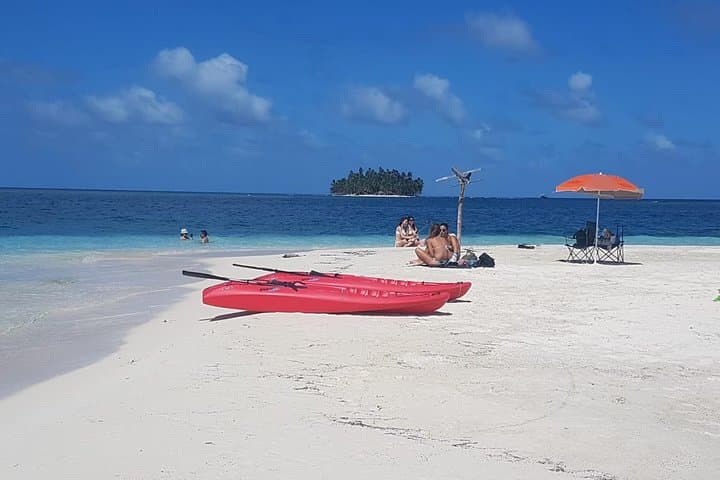 Private San Blas Islands Day Tour from Panama City — Custom Boat Stops & Snorkeling photo 3
