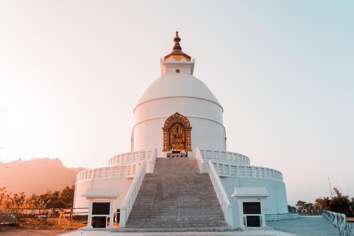 Buddhist Pilgrimage and Jungle Safari: 8-Day Lumbini to Chitwan Tour