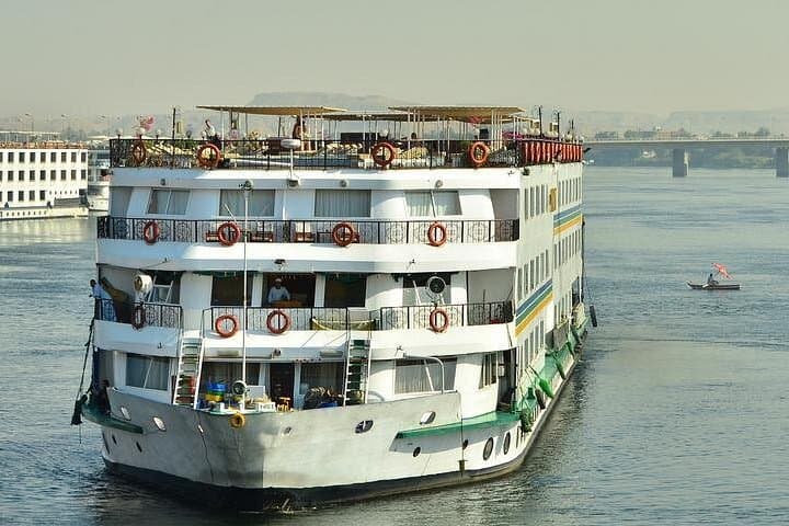 5-Day Nile Cruise from Luxor to Aswan — Temples, Tombs & River Life photo 2