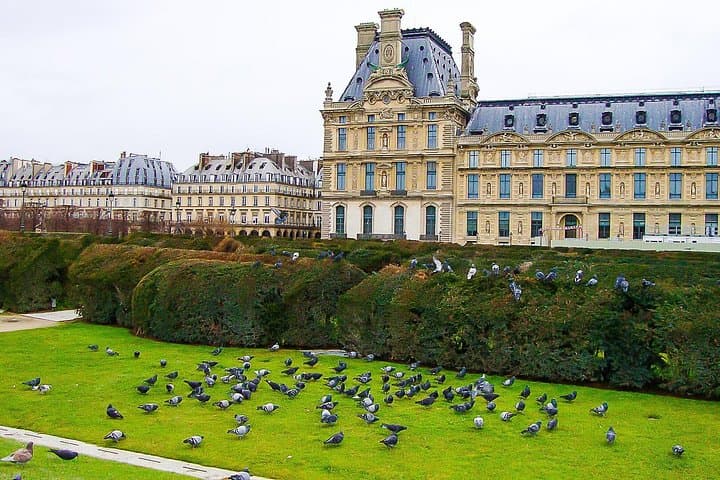 Three-Day Private Walking Tour of Paris: Insider Routes, Landmarks & Local Tips photo 2