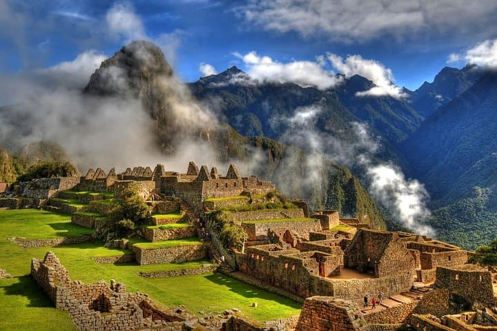 10-Day Peru & Bolivia Discovery Tour — Inca Paths, Titicaca & Uyuni Salt Flats