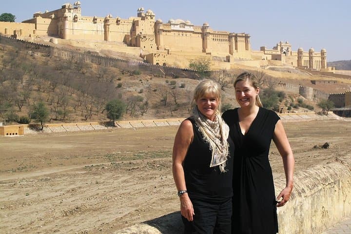 Jaipur Same-Day Dream Tour: Amber Fort, City Palace & Hawa Mahal photo 2