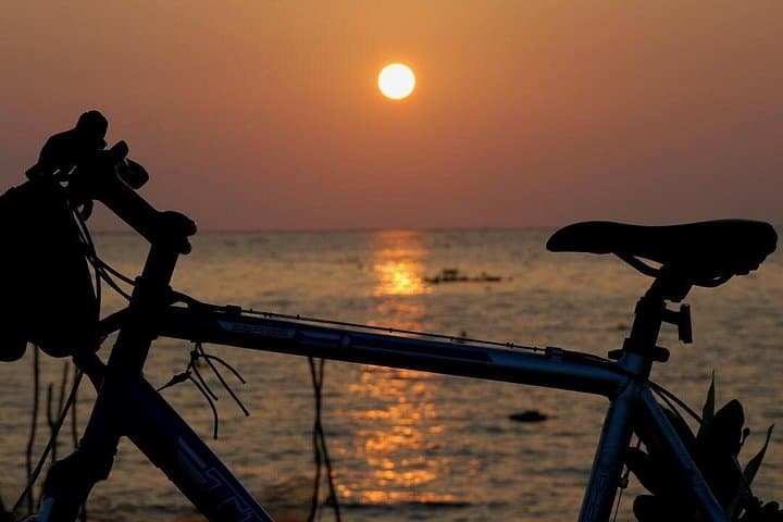 Mekong Delta Cycling & Boat Cruise: Phnom Penh to Saigon in 4 Days photo 1