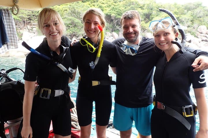 2-Day Koh Tao Diving Trip — 4 Dives, Shipwrecks & Overnight Stay