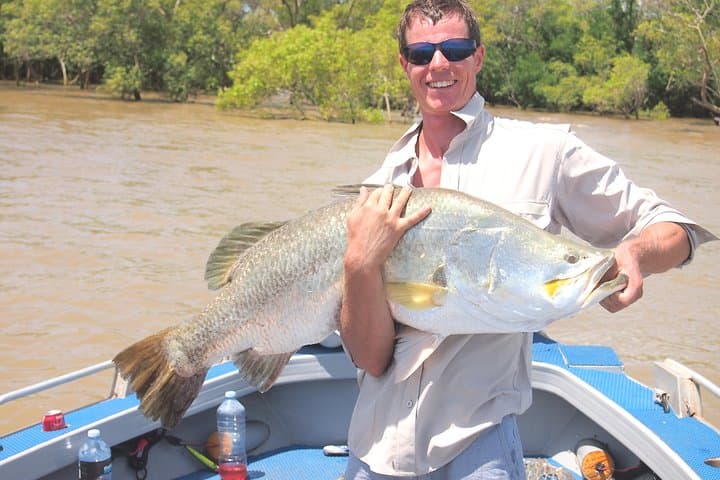 Multi-Day Barramundi & Bluewater Fishing Safaris from Darwin: Two-Day Top-End Angling