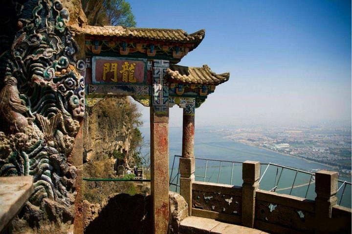 3-Day Private Kunming Relaxation Tour: Stone Forest, Western Hill & Guandu photo 2