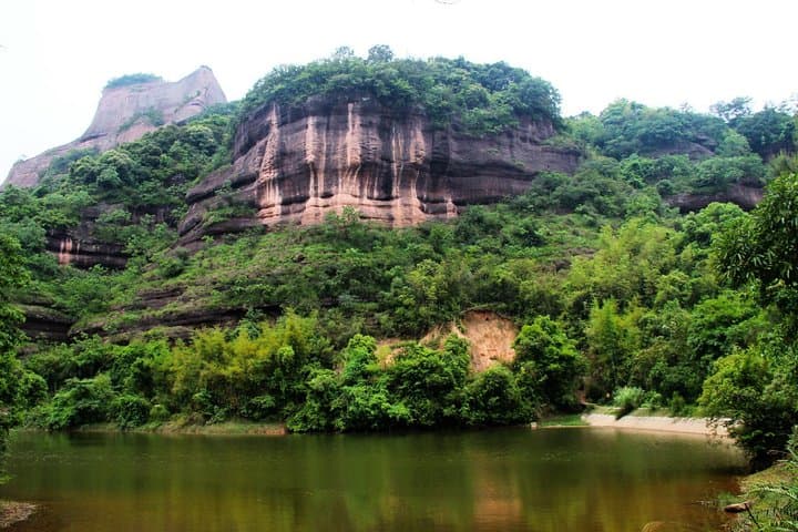 Danxia Mountain and Nanhua Monastery Day Trip from Guangzhou by Bullet Train photo 2