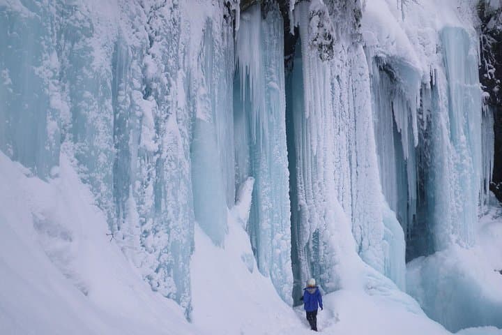 Frozen Fall Trekking to Hida-Osaka's Blue Ice Waterfall