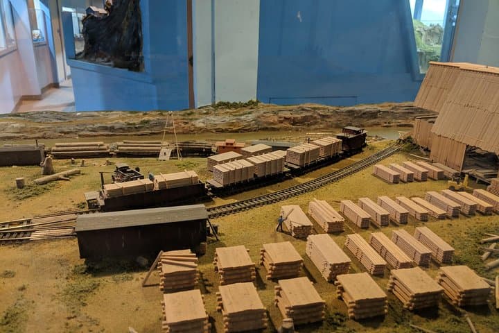Exploring Northlandz: Flemington’s Giant Miniature Wonderland photo 3