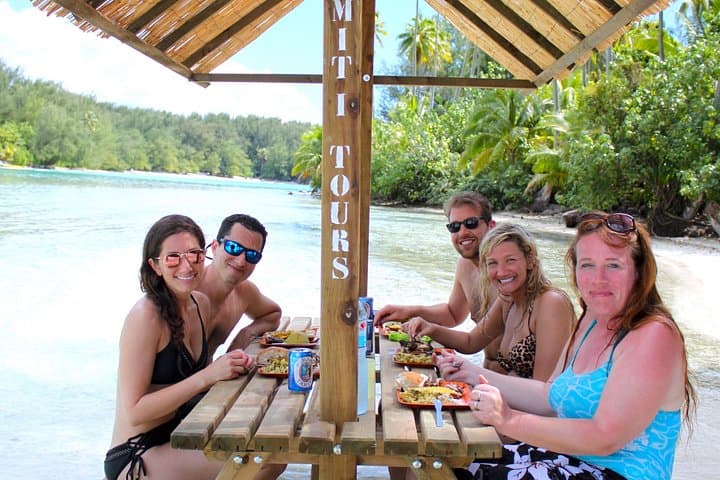 Moorea 6-Hour Snorkeling and Motu Lunch — Lagoon, Rays & Polynesian Culture photo 6