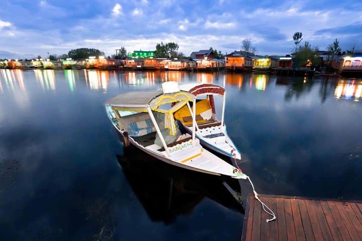 Kashmir in Six Days: Srinagar to Gulmarg, Sonmarg & Pahalgam Luxury Loop