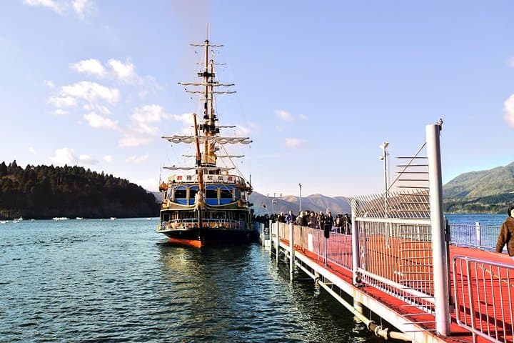 Mt Fuji & Hakone Private Day Tour from Tokyo — Lakes, Springs & Panoramic Views photo 6