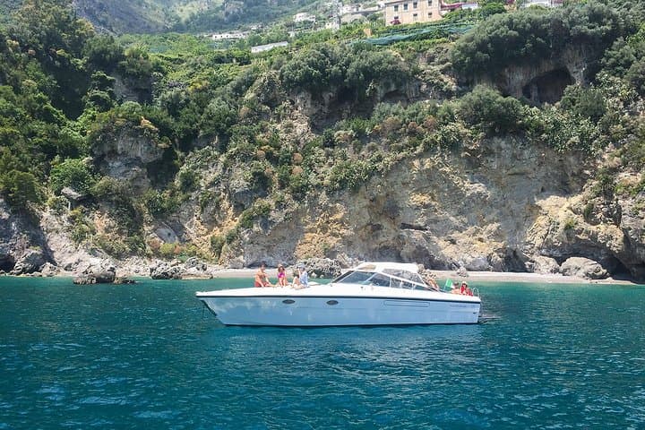 Private Amalfi Coast Boat Excursion from Praiano — Full-Day Cruise to Positano, Amalfi & Grottoes photo 6