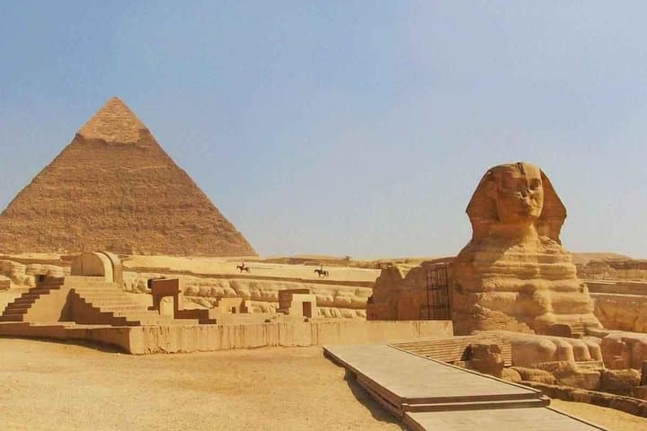 12-Day Classic Egypt Tour: Pyramids, Nile Cruise & Red Sea Beaches photo 2