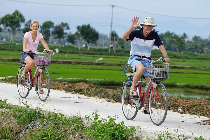 Tra Que Cooking Class & Countryside Cycle: Hoi An Day Tour with Foot Massage photo 2