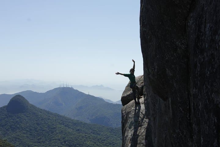 Hiking and Rappelling to Bico do Papagaio in Tijuca Forest photo 4