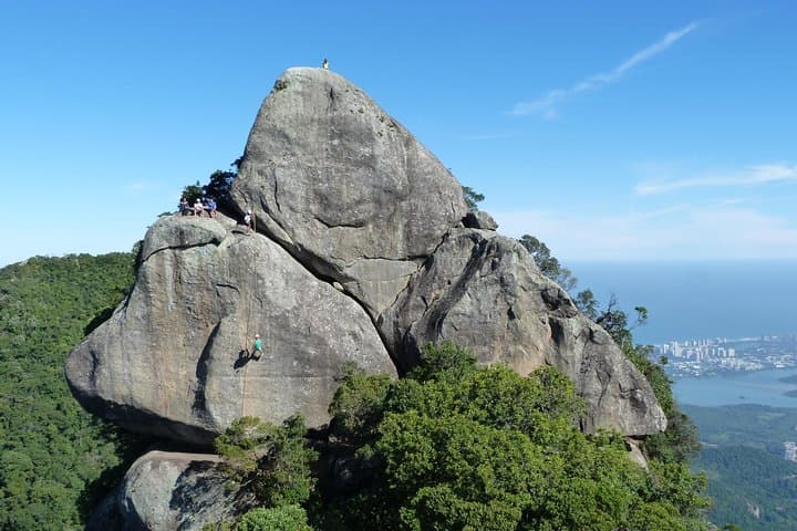 Hiking and Rappelling to Bico do Papagaio in Tijuca Forest photo 5