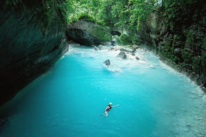 Canyoneering Kawasan Falls: Full-Day Badian Gorge Adventure with Lunch & Transport photo 3