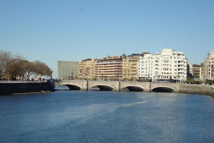 Explore San Sebastián: 3-Hour Private Highlights Walking Tour with Hotel Pickup photo 5